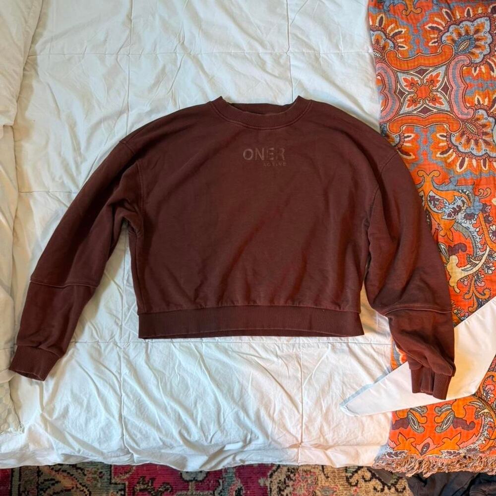 oner active
2021 crewneck sweatshirt